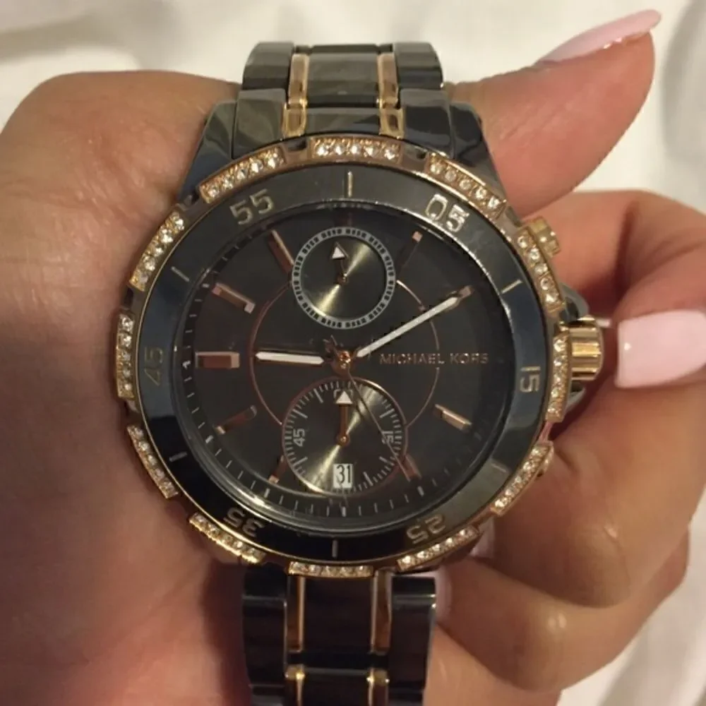 HP🎉🎊RARE Michael Kors Grey rose gold pave chrono